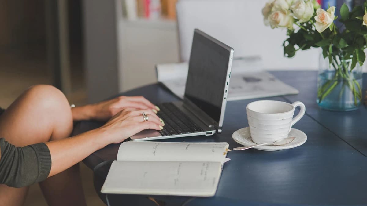 Custom mobile app development services by Prozensoft Technologies